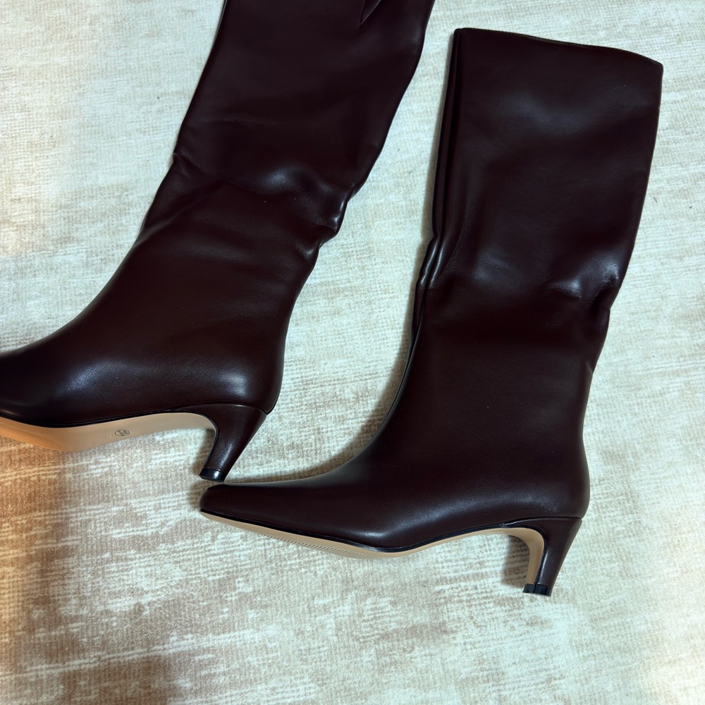 Kitten Heel Boots  Brown Leather - size 8 - Picture 3 of 7